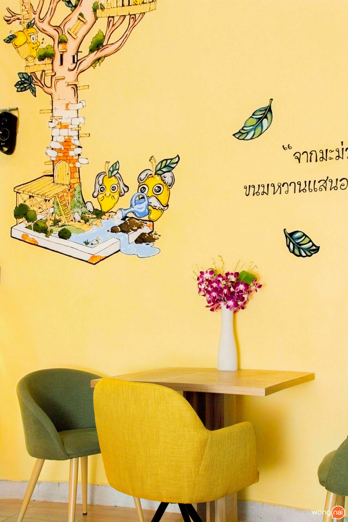 Oyo 743 Sweet Mango Cafe And Hostel Chiang Mai Exterior photo